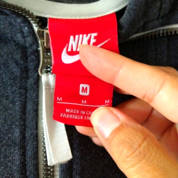 Nike Heather Gray Sweater - Picture 3 of 6